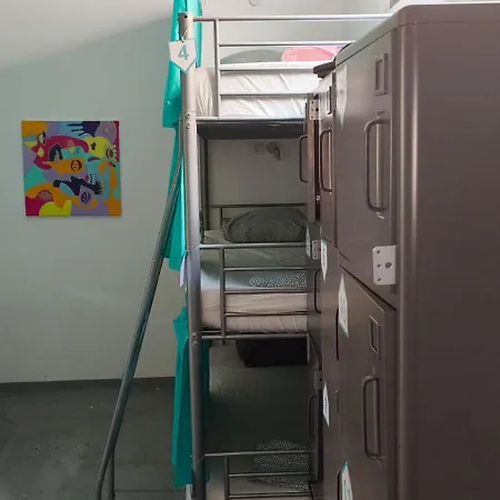 Medano Nest Hostal *