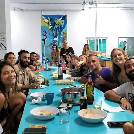 Ostello Medano Nest *